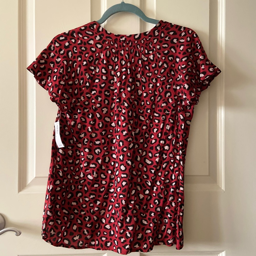 NWT CHEETAH Red &Black Short Sleeve Top - Picture 3 of 3